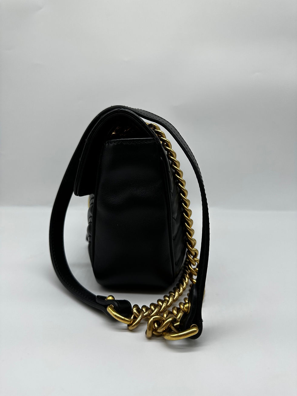 Thumbnail: Small Black Gucci Marmont handbag