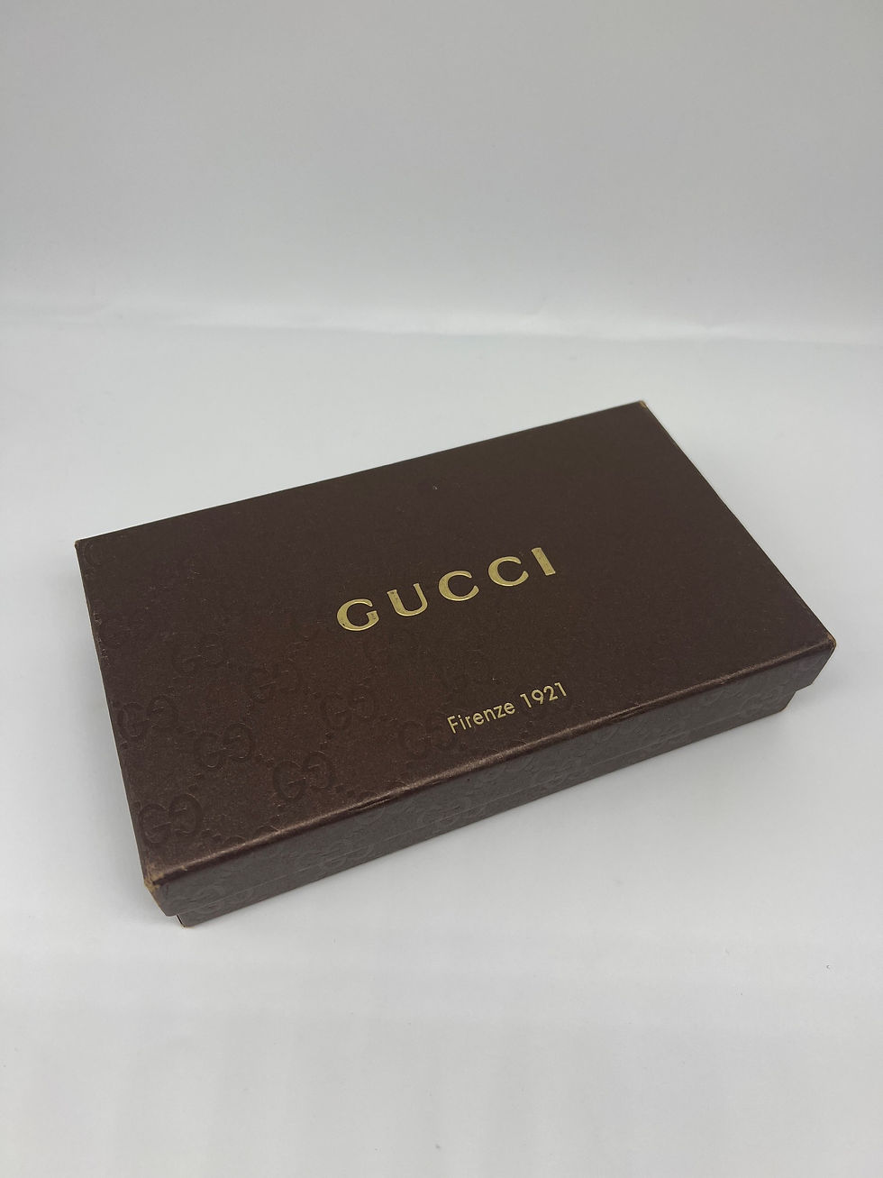 Thumbnail: Gucci Wallet on chain (WOC)