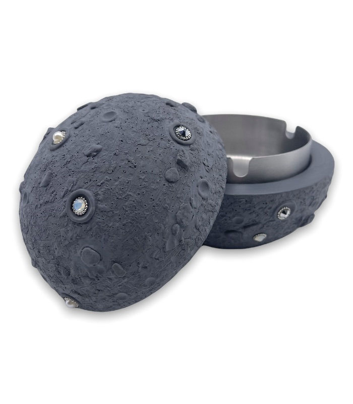 ASTRID 4" Cement Ashtray Open