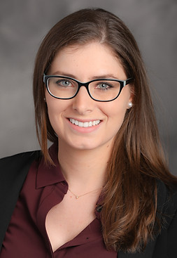 Carolina Francisconi Headshot.jpg