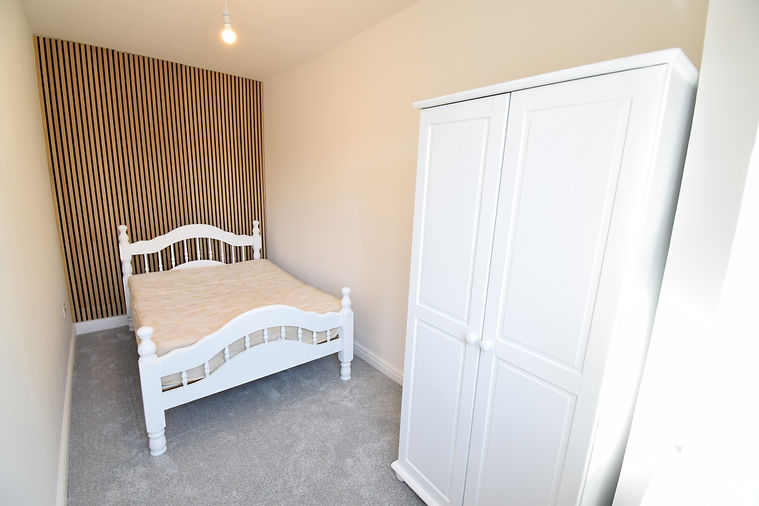 Bedroom.JPG