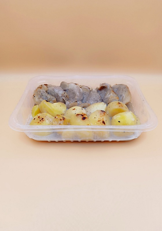 Свински джолан с гъбен сос и картофи