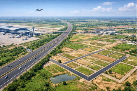 Plots near Jewar Airport along Yamuna Expressway