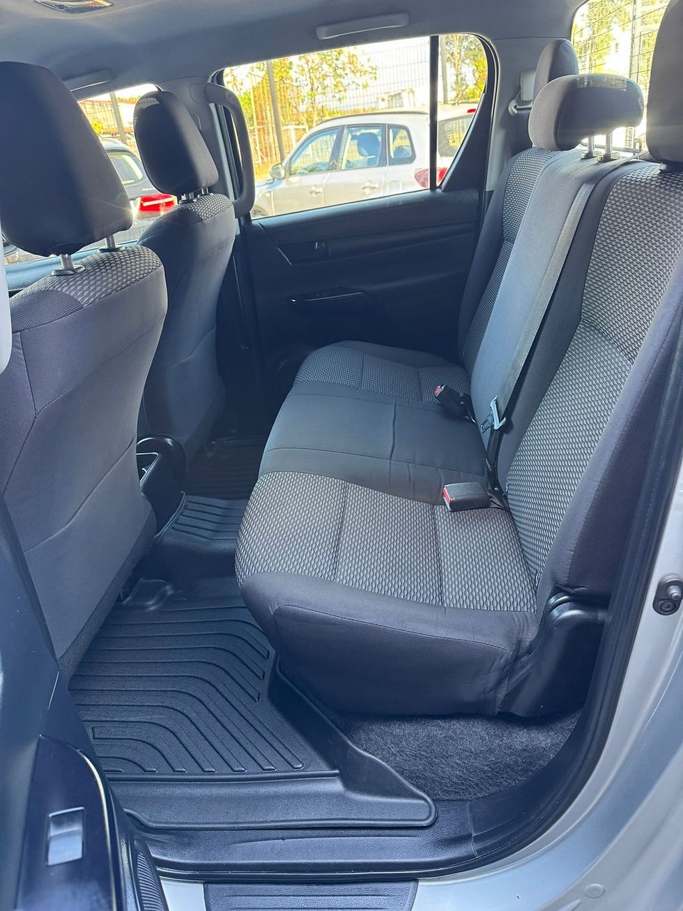 Thumbnail: Hilux 2023 Manual CarhuntersCR used cars in costa rica