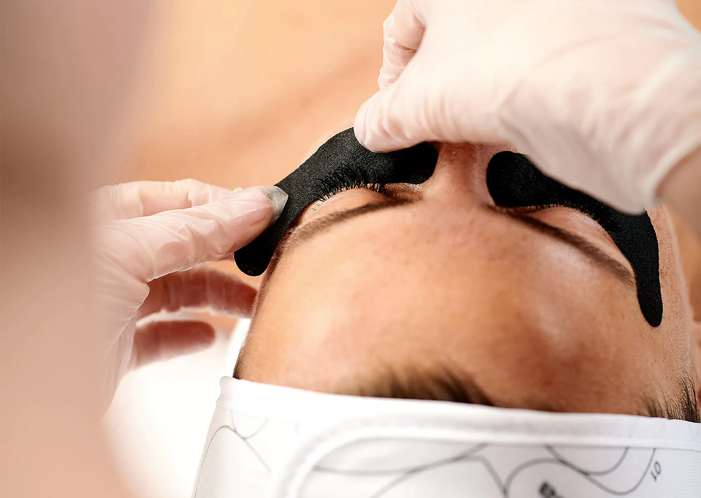 services-pro-eye-flash-top.webp