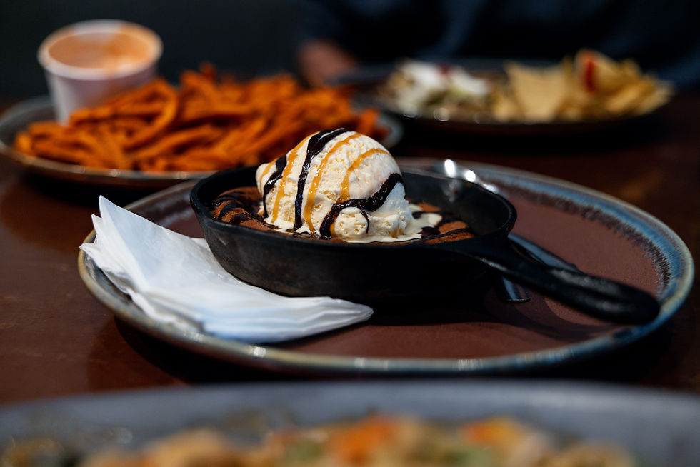 Skillet cookie with ice cream