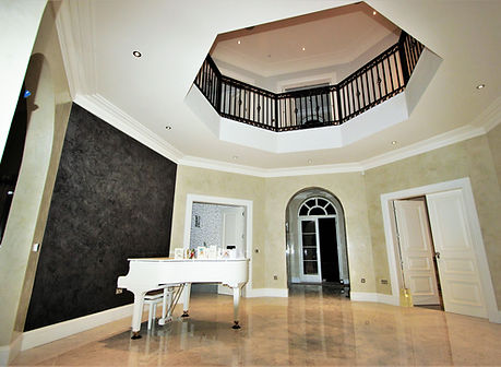 Venetian Plaster brings an extraordinary WOW factor to any property, enhancing its class and luxury. We pride ourselves on delivering highest quality craftsmanship using the finest materials available globally, chosen for their beauty, performance, and reliability. Our Grassello classic glass finish is truly the Rolls Royce of wall finishes. It must be experienced in person to be fully appreciated, as words and images short in capturing its essence.