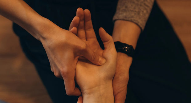 fotosesija_120325-26 (1)_edited.jpg