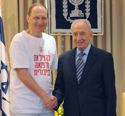 לאוניד אידלמן נשיא המדינה פרס
