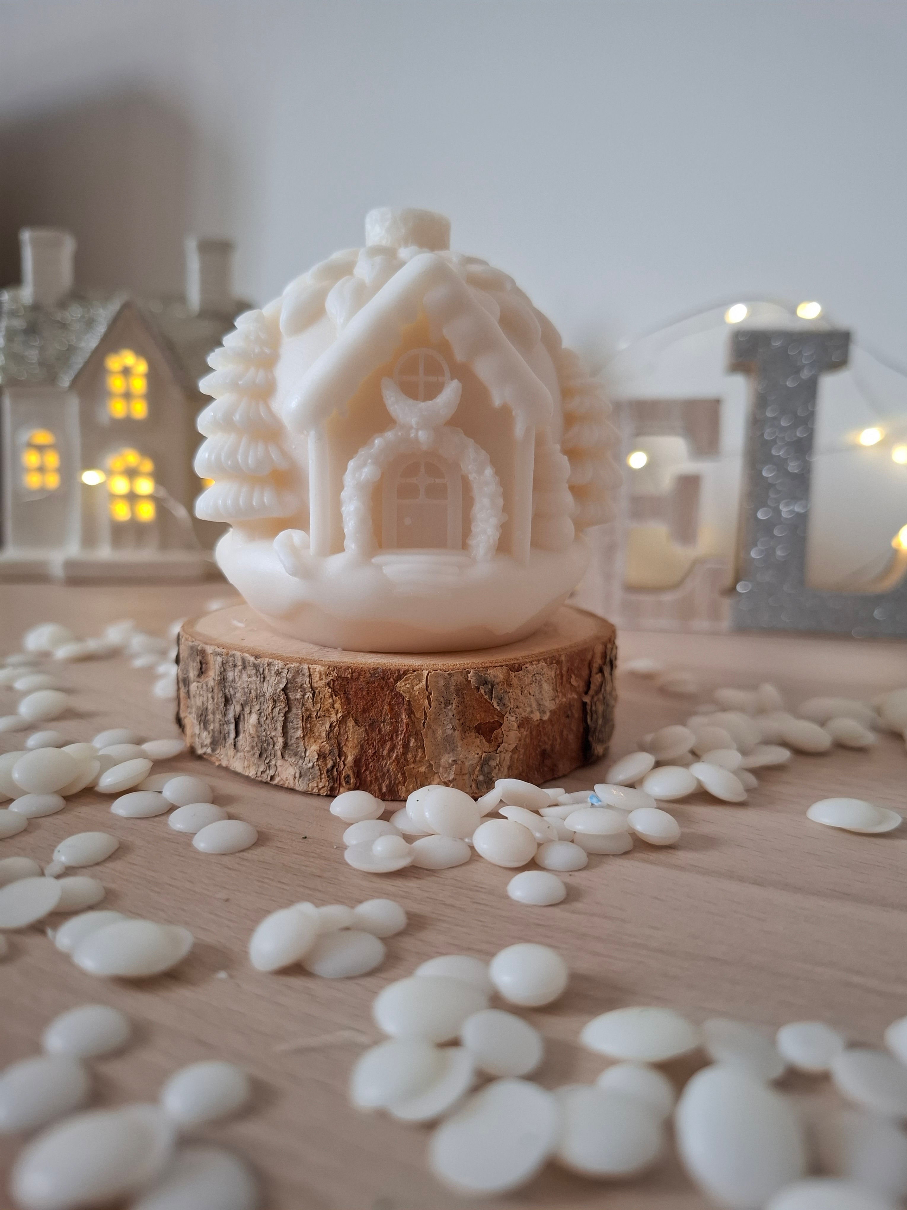 Bougie Moulée Boule de Noël