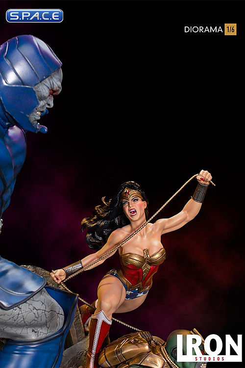 Miniaturbild: Wonder Woman vs. Darkseid Diorama by Ivan Reis (DC Comics)