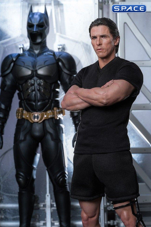 1/6 Scale Batman Armory with Bruce Wayne Movie Masterpiece MMS702 (Batman - The