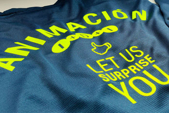 Look Up · Uniformes