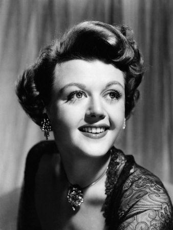 By Unknown author - Angela Lansbury - Originally available on the art.co.uk website; as of December 2022 the URL was no longer functioning as the company no longer operated in the United Kingdom. - Public Domain.
