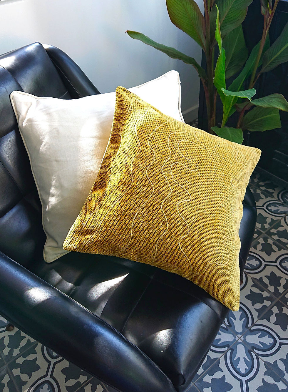 CARTHAM Housse de Coussin ARTY tweed de chenille de velours. Dos zippé à l'américaine.