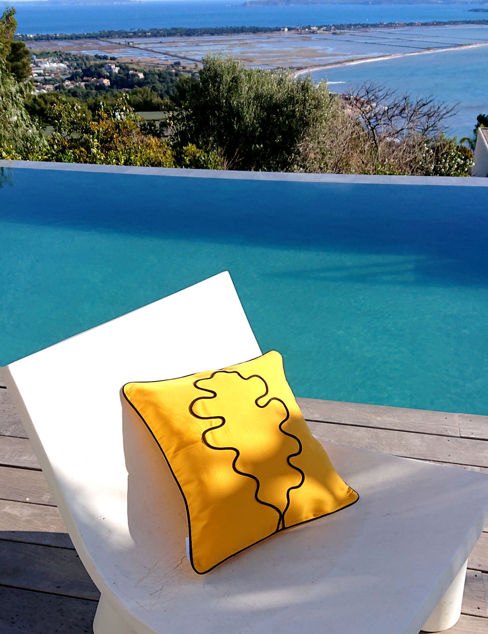 ALBA coussin Outdoor sobre graphique en tissu technique déperlant