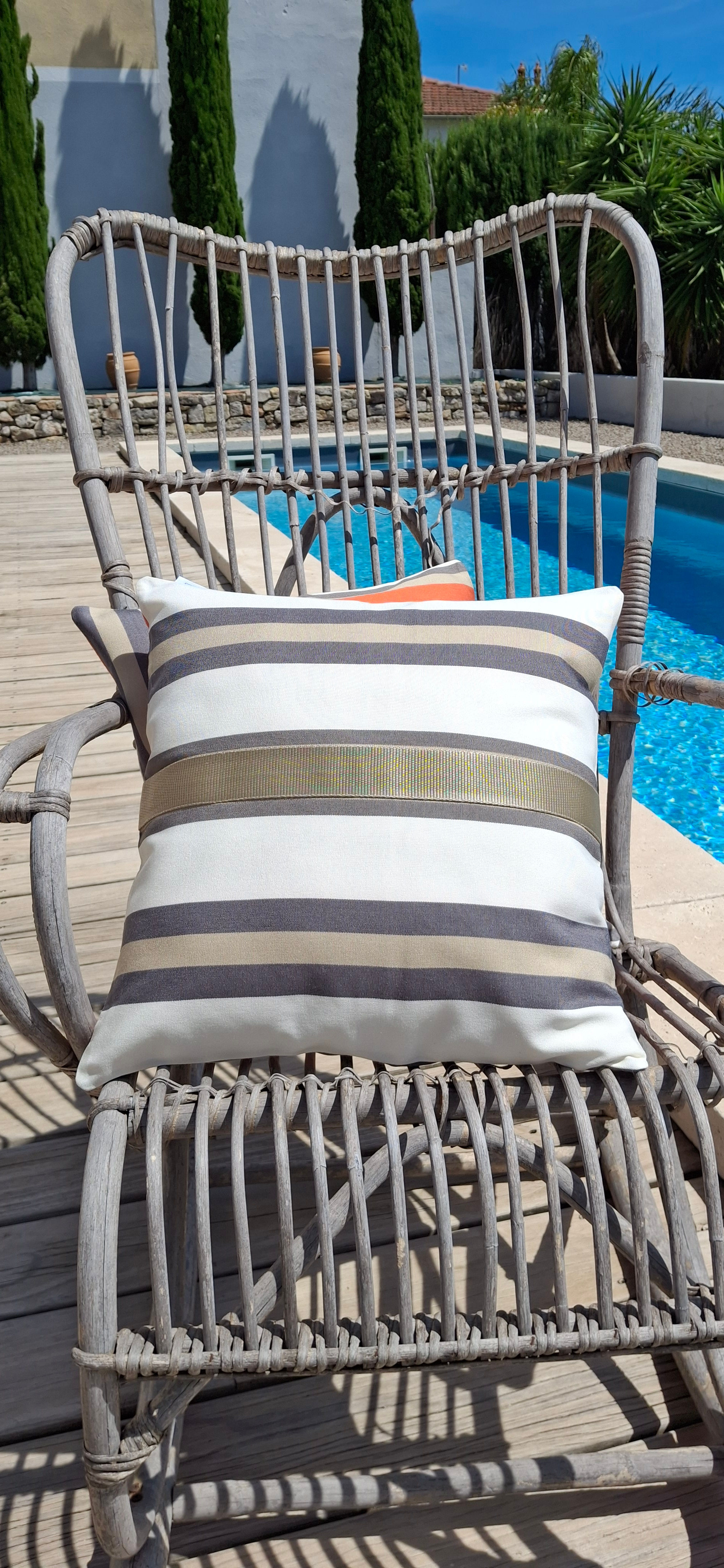 ALTHA Coussin Outdoor rayures transat, tissu déperlant traité anti UV