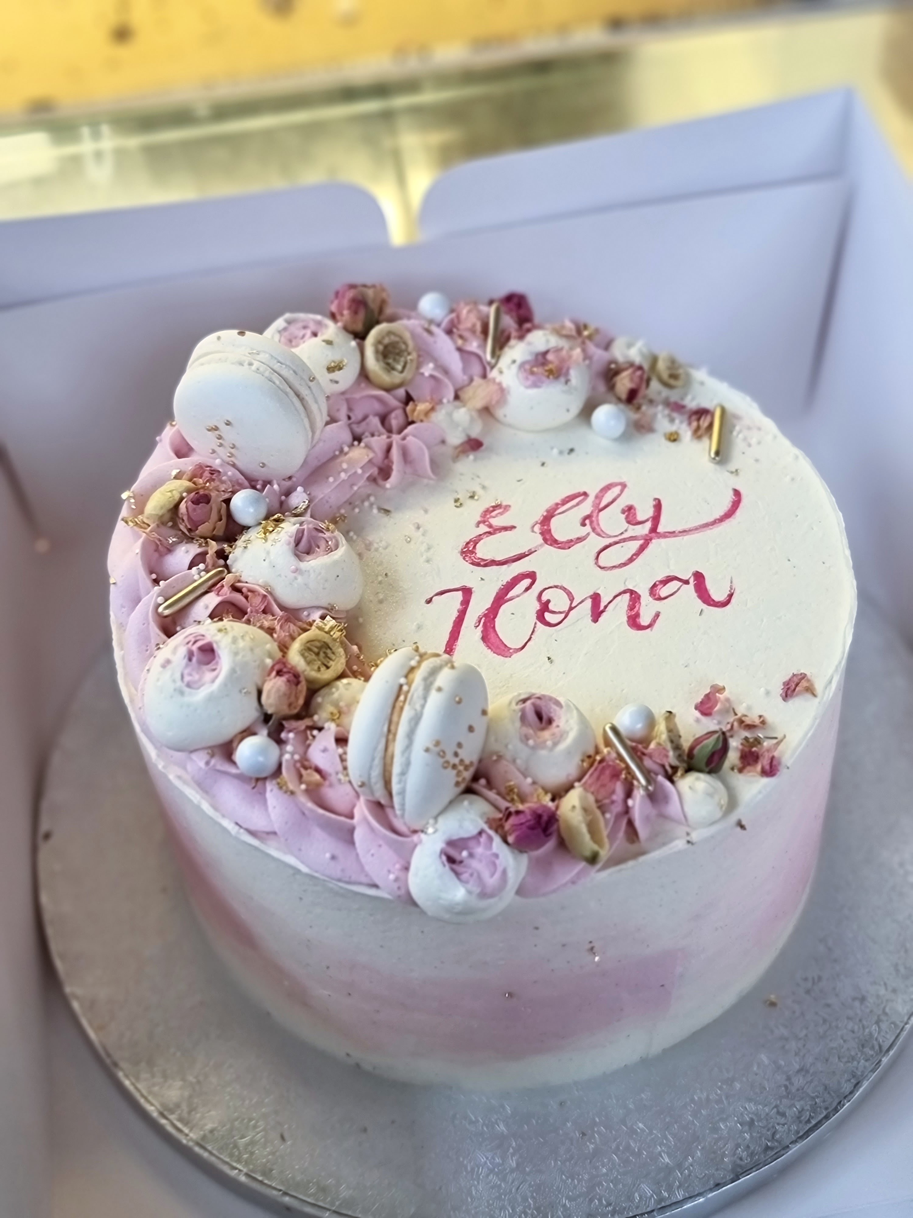 Matchende kagebord Baby pink | 30 personer | Red velvet med flødeostecreme
