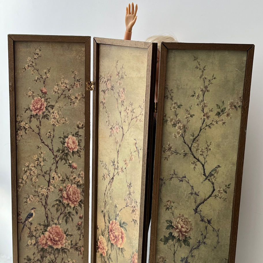 1:6 doll folding screen with chinoiserie botanical panels and antique gold metallic frame