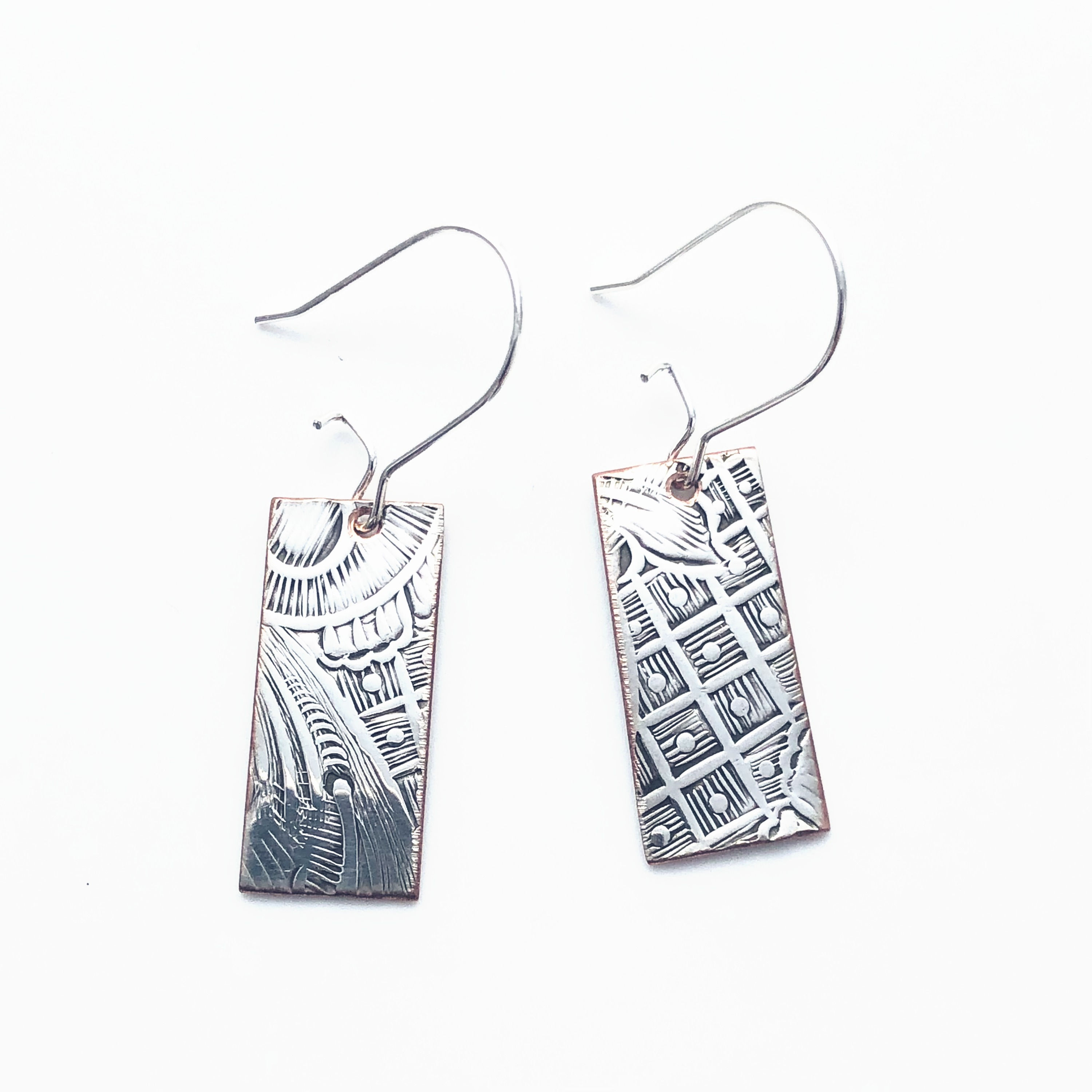 Tray Chic Earrings Linear