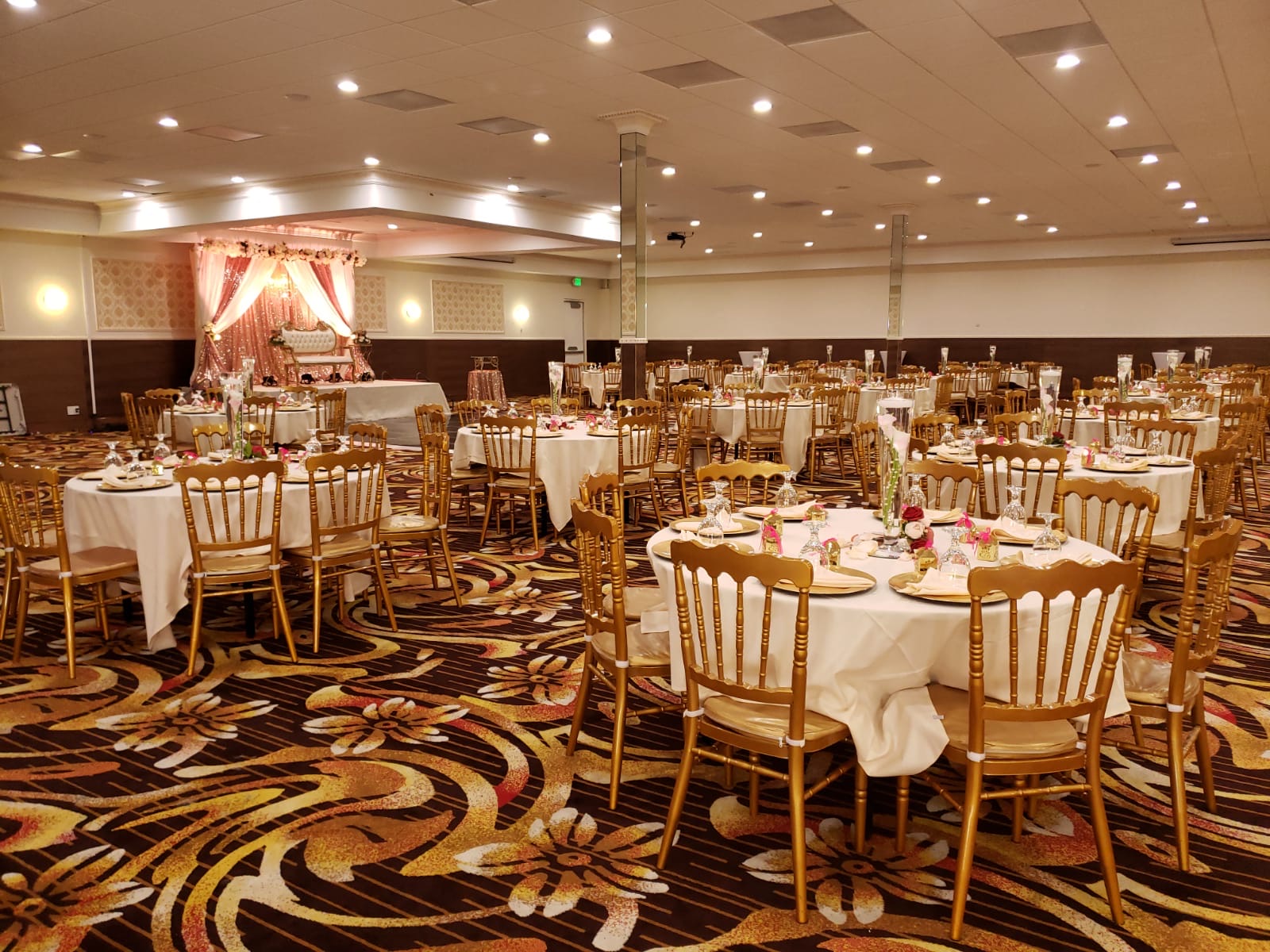 R&R Event Rentals - Decor & Design