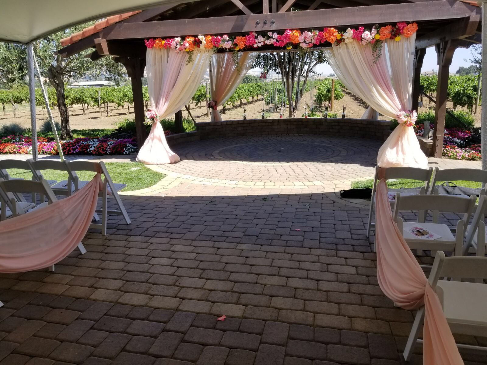 R&R Event Rentals - Decor & Design
