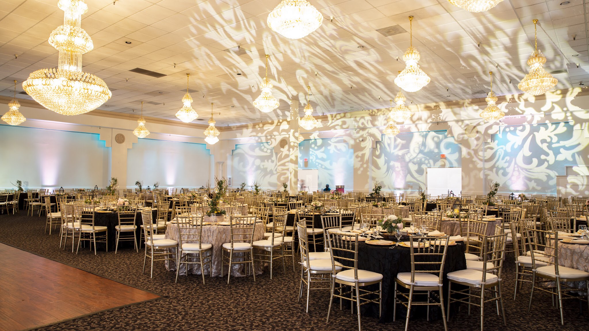 Centerpieces, Linens & Table Decor | R&R Event Rentals