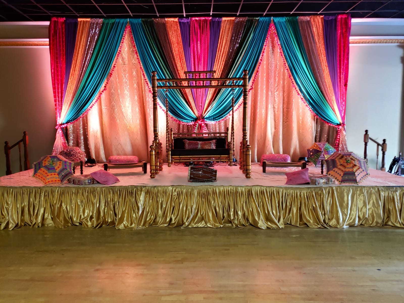 R&R Event Rentals - Decor & Design