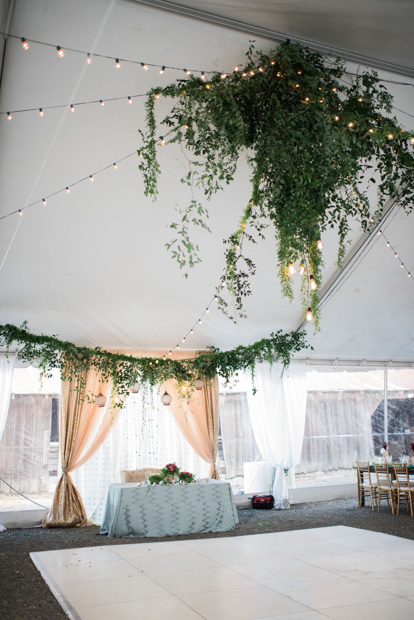R&R Event Rentals - Decor & Design