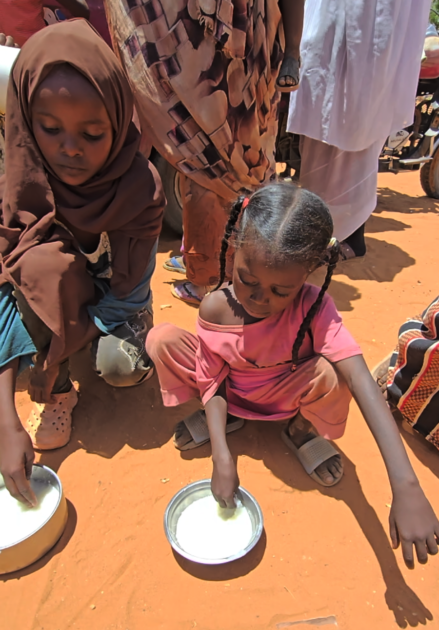 Food Aid Delivered to Hungry Families in Sudan