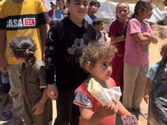 Food Aid Brings Relief to Families in Gaza