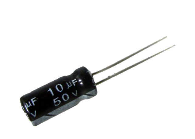 10/50 - Condensador Electrolitico “Filtro”  10 MFD 50V 4x11mm 105°C
