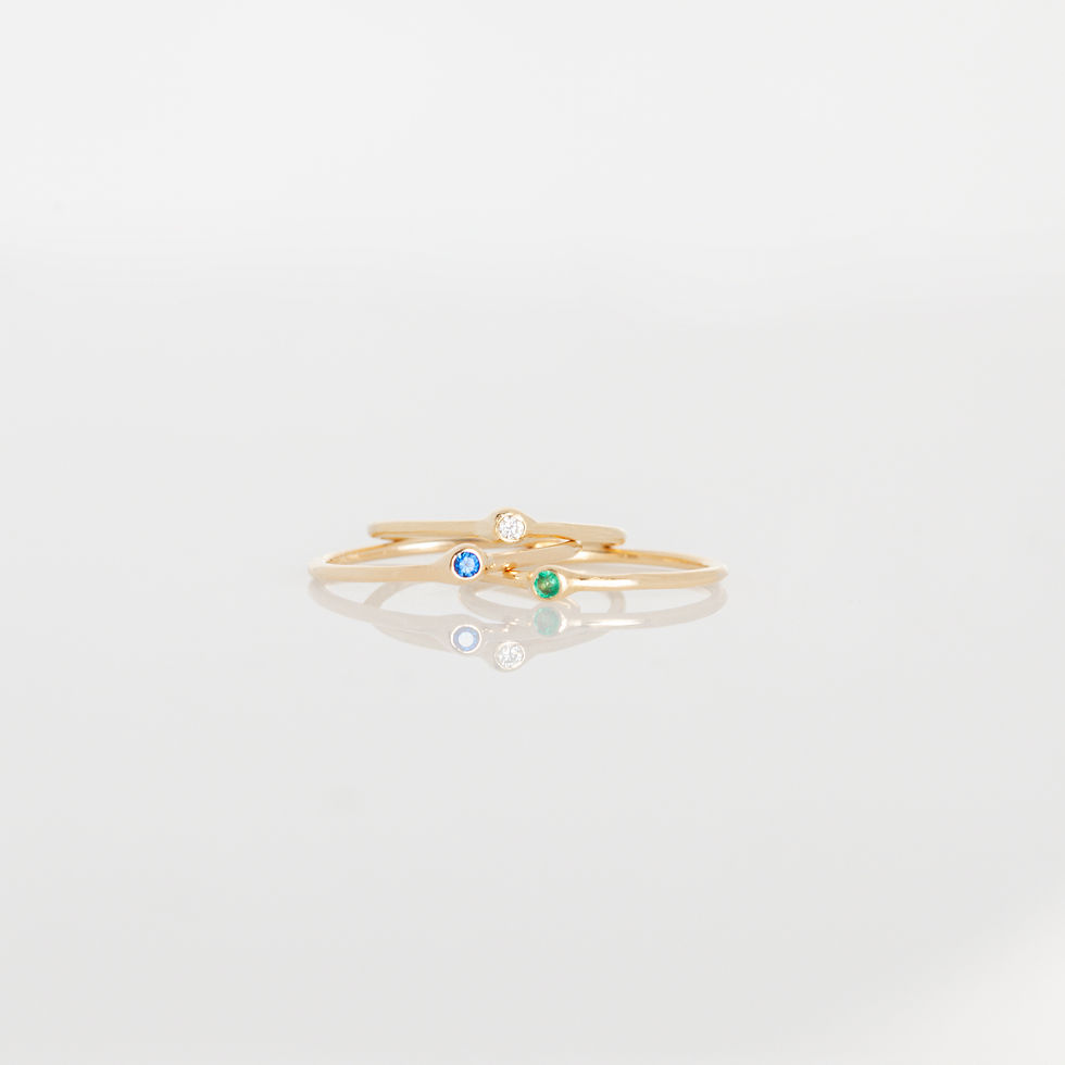 Thumbnail: Anillo Mini Diamante 14K en Amarillo