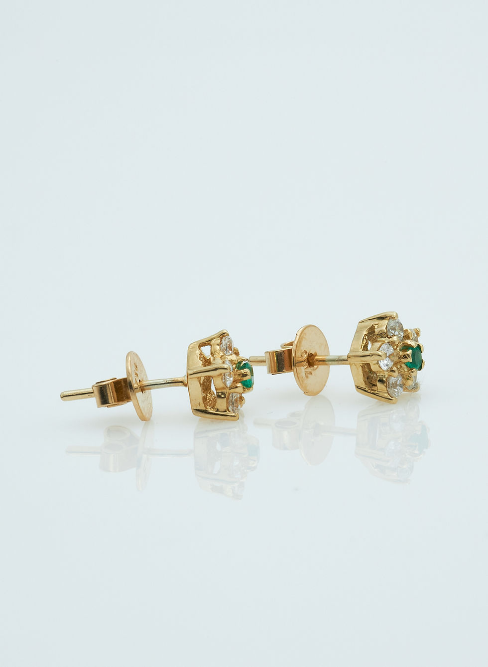 Miniatura: Aretes flor de esmeralda A002 (Precio por contacto)