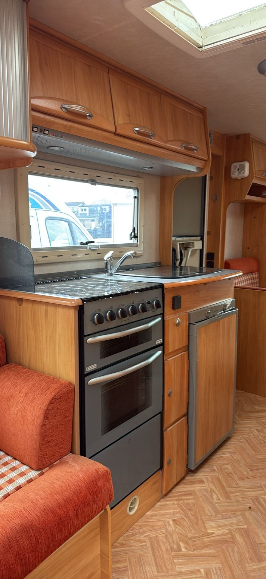 Thumbnail: Adria Coral 680SL