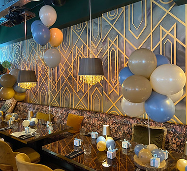 Partystyling met tafelaankleding en andere ballondecoratie