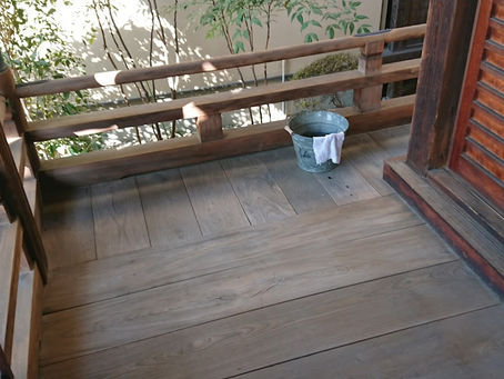 駄菓子屋は引き続き休業させていただきます。