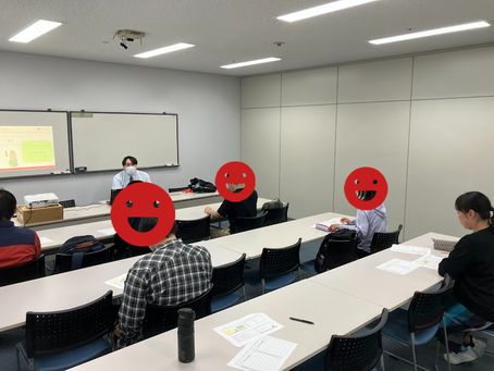 今日は就労準備支援事業の特別プログラムでSST講座でした。メンバーによるレポートです!