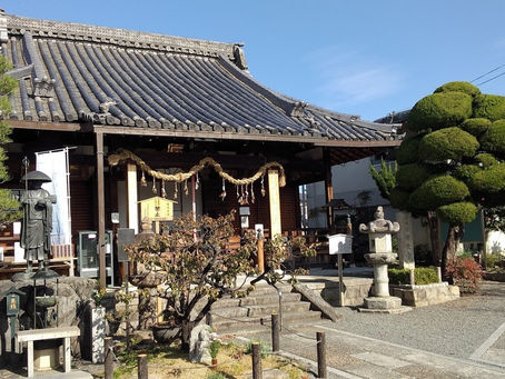 今日は月イチワークショップ。勝龍寺さんで切り絵体験してきました!