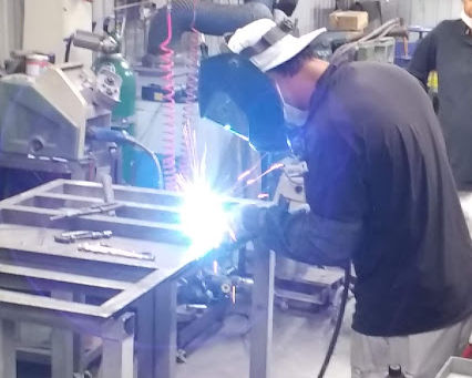 今日は就労準備支援事業の日。特別プログラムで京和設備さんを見学しました!