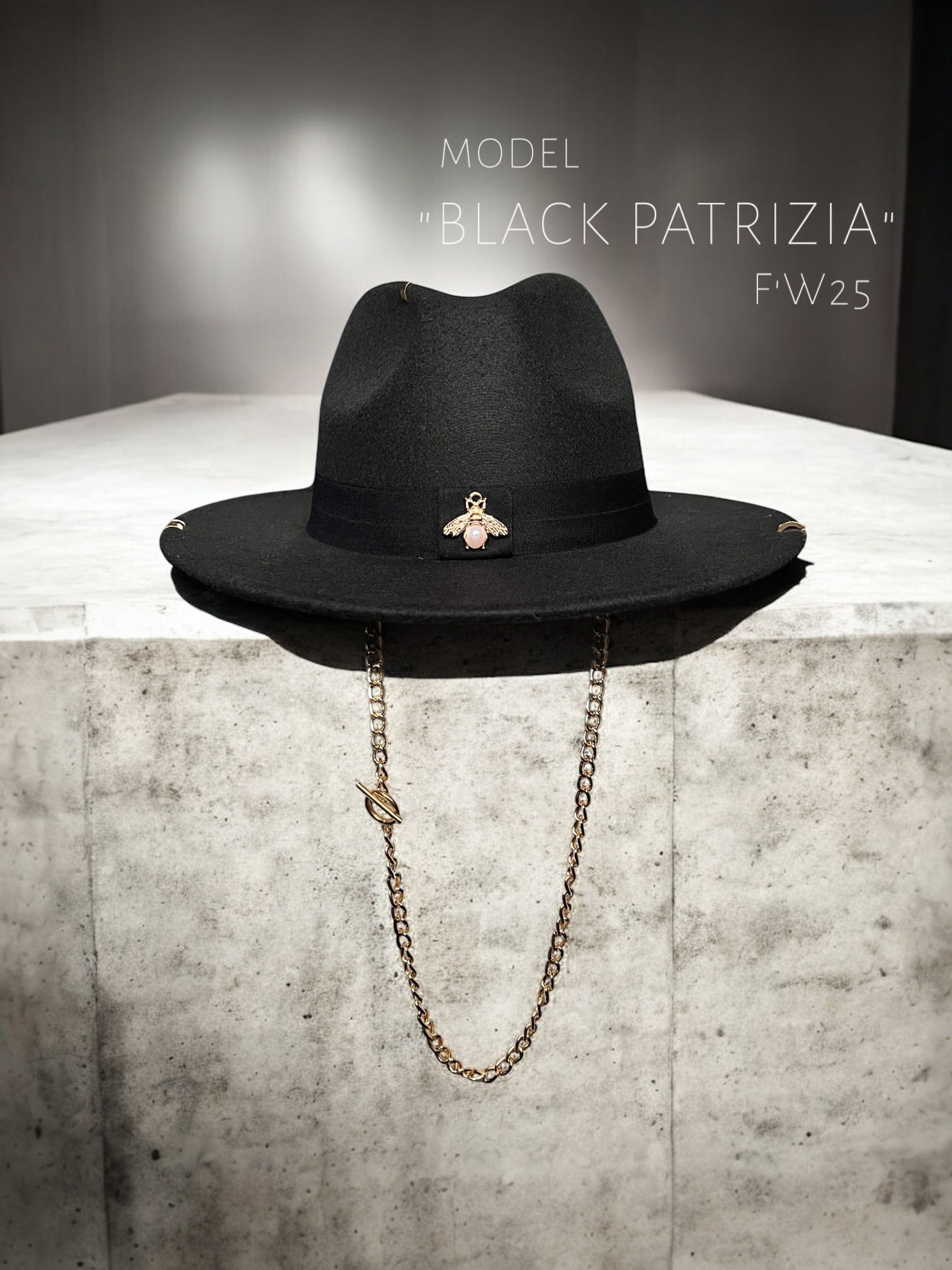 BLACK PATRIZIA
