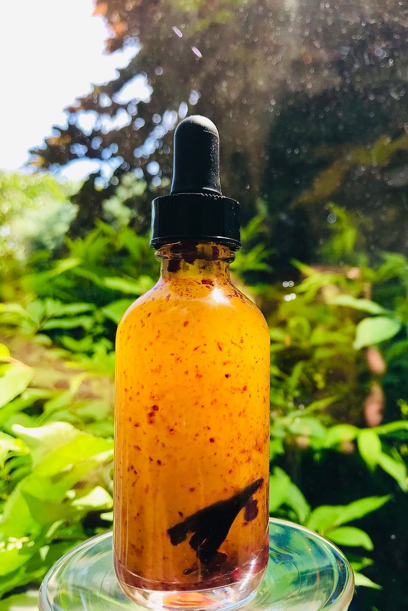 Hibiscus & Fenugreek Hair Growth Oil 4