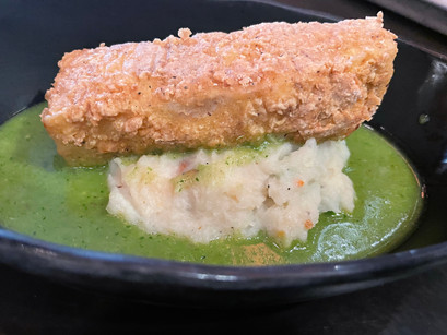 DINING REVIEW: Docking Bay 7