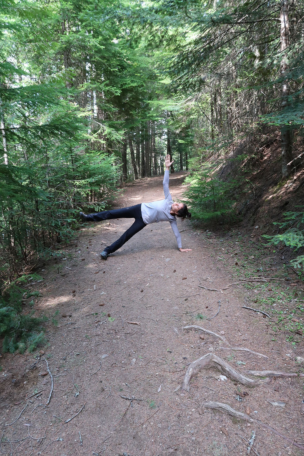 side plank yoga pose
