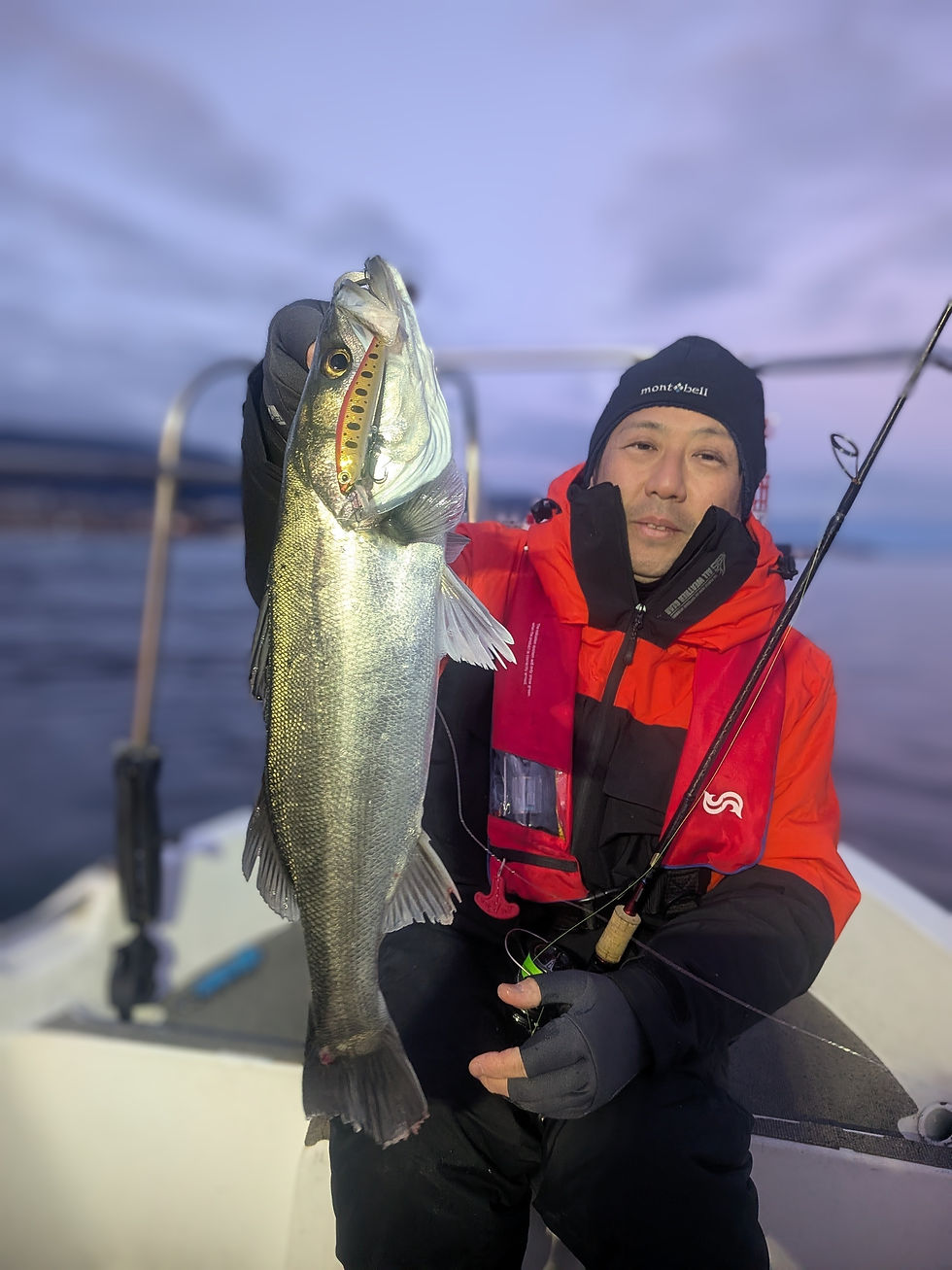 2月1号艇夜便シーバス&メバル