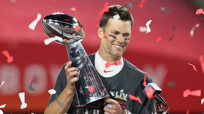 Tom Brady wins a 7th SuperBowl with the Buccaneers