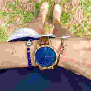 <!-- JORD WOOD WATCHES ARTICLE WIDGET START --> <a id="woodwatches_com_widget_article" ishidden="1" title="Luxury Wooden Watch">Luxury Wooden Watch</a> <script src="//www.woodwatches.com/widget-article/strollersandstilettos" type="text/javascript"></script> <!-- JORD WOOD WATCHES ARTICLE WIDGET END -->