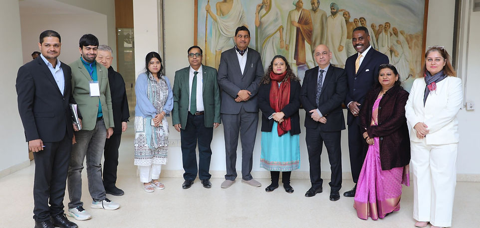 Pickett at New Delhi India.jpg