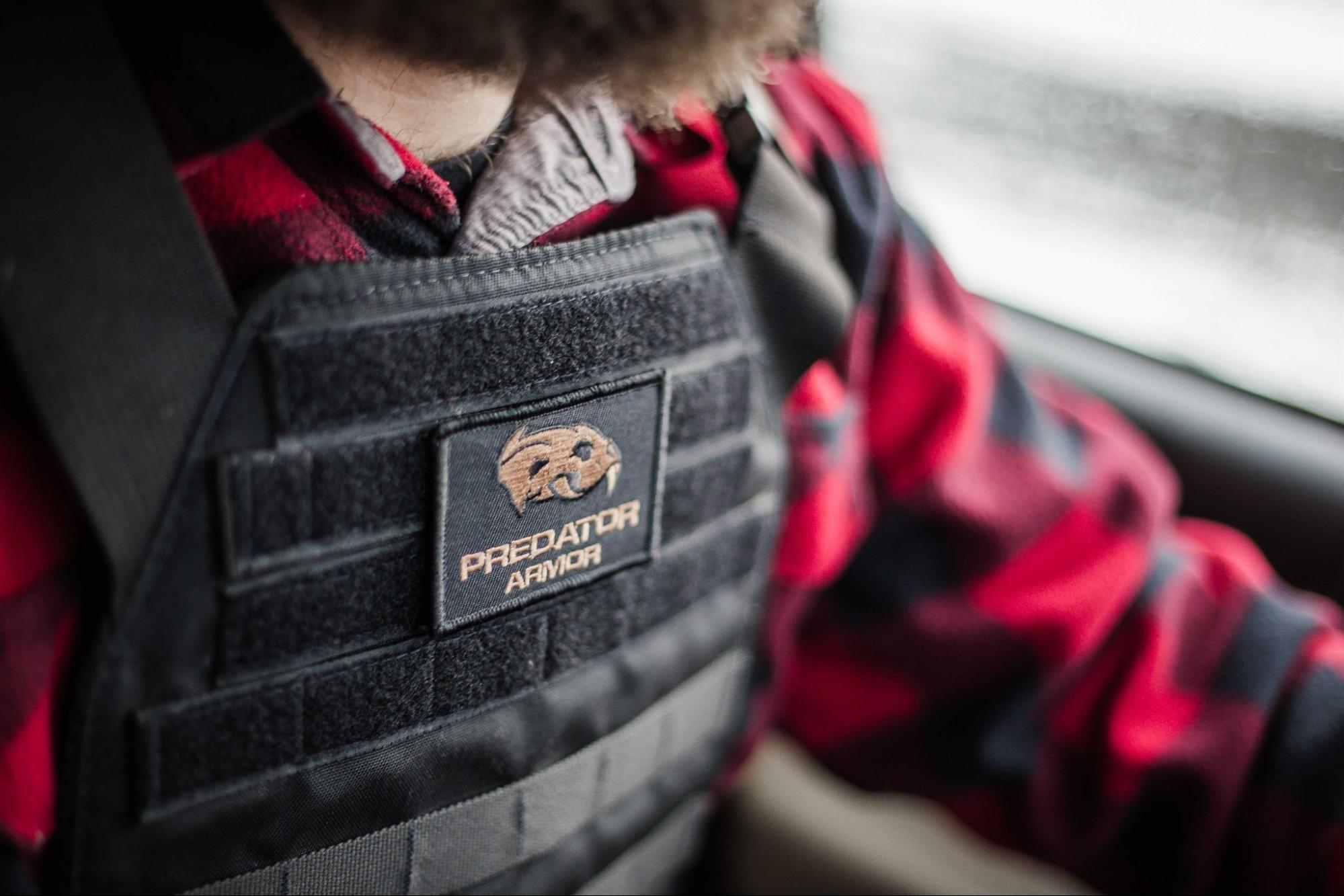 Plate carrier and body armor
