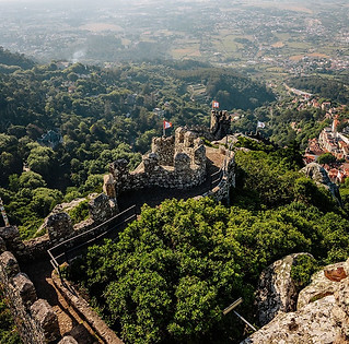parques_de_sintra_castelo_dos_mouros_image_02.jpeg